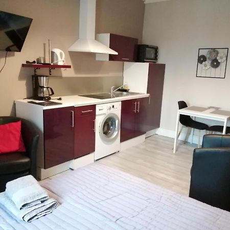 Joli Studio Dans Un Ancien Hotel Du XIX Siecle - Proche Toutes Commodites - Thermes Et Parc Vittel Exteriér fotografie